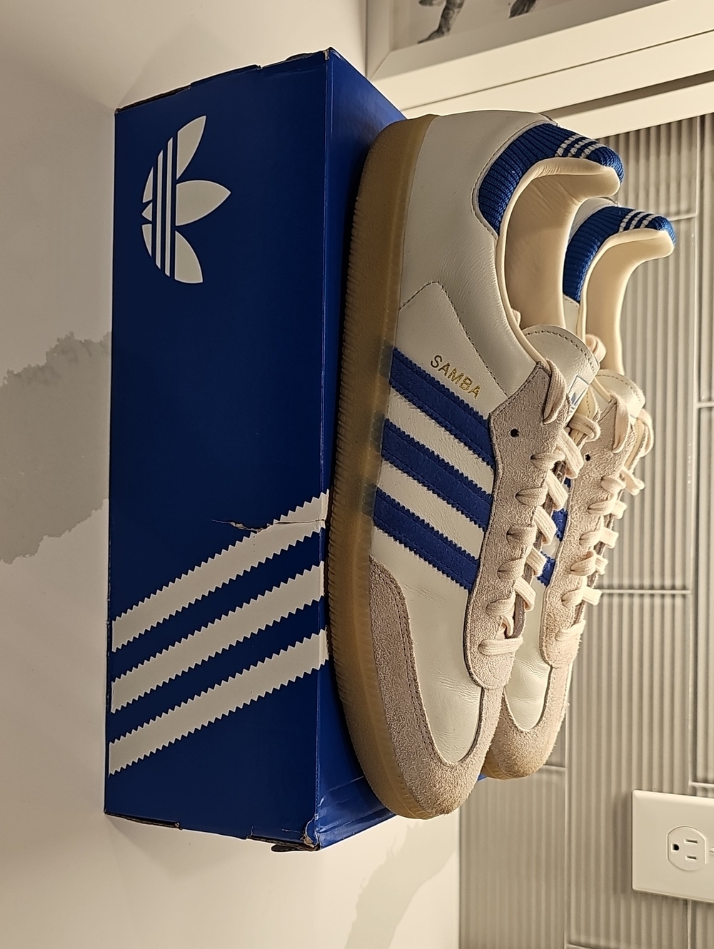adidas Samba Men’s Sneakers - Cream & Blue